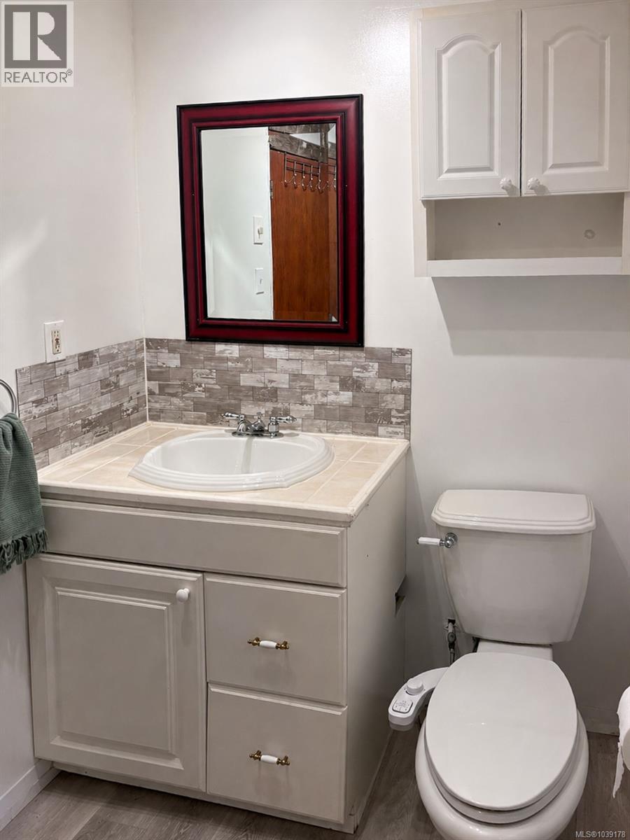 620 Cardiac Climb Rd, Tahsis