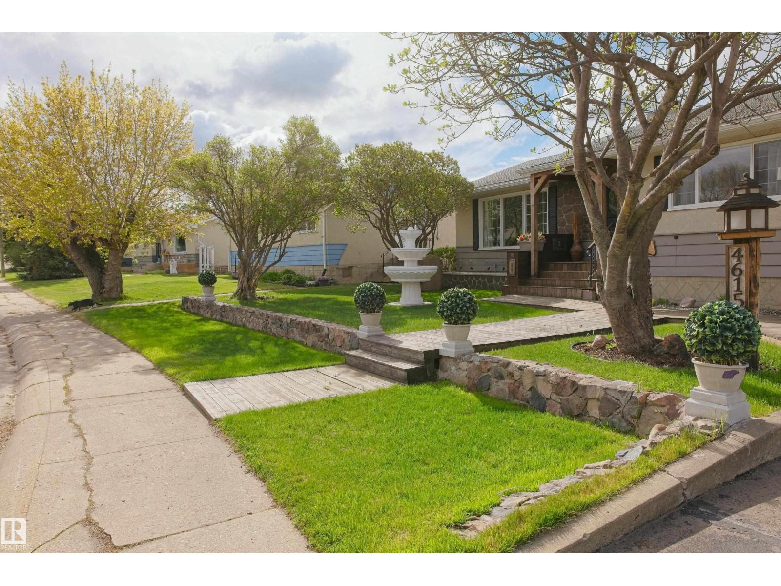 4615 54 AV — photo 44