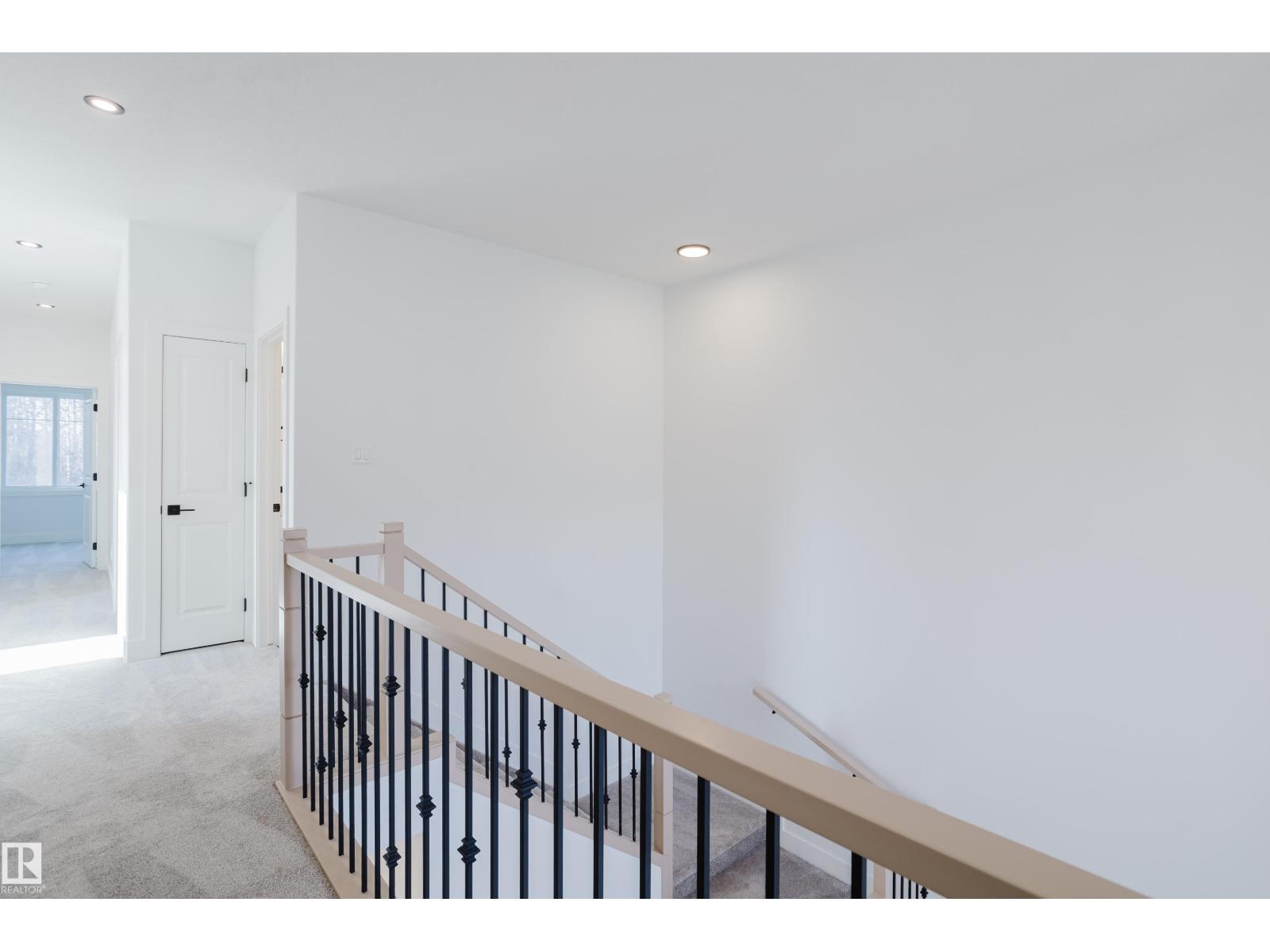 52 MEADOWGROVE LD - 37