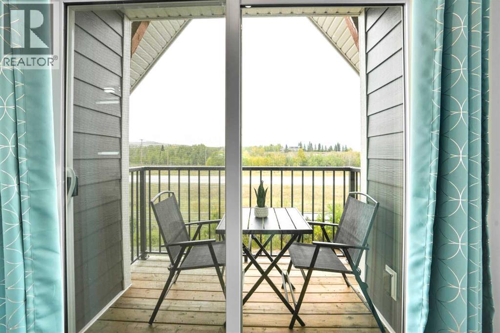 Primary Bedroom - Balcony