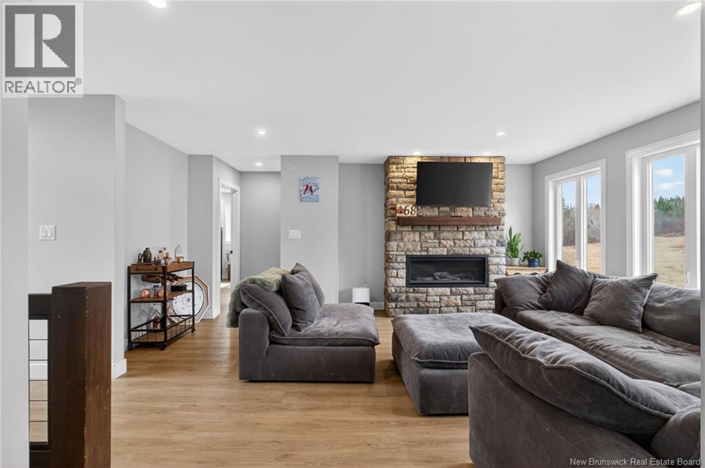 68 Collicutt Road - 18