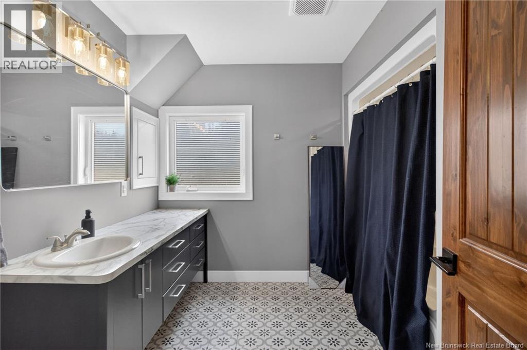 68 Collicutt Road - 32