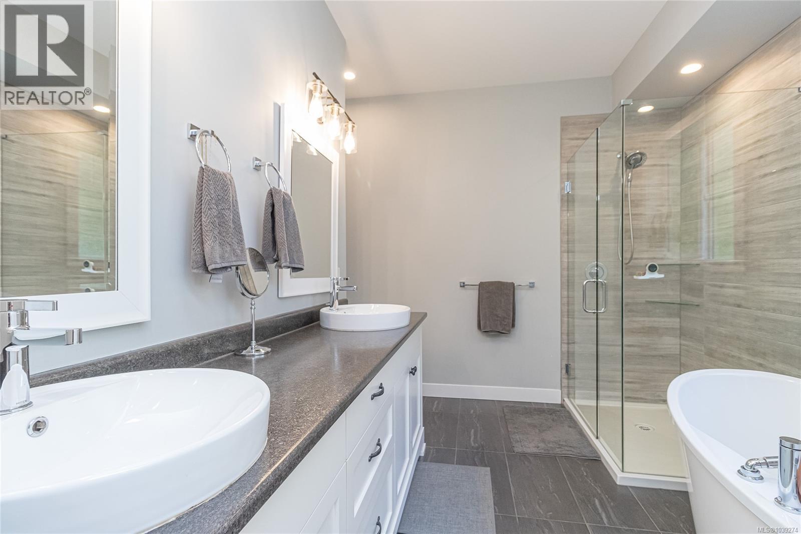 1645 Jersey Rd, Shawnigan Lake