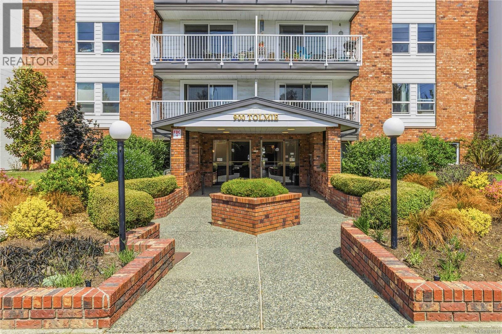 #217 900 Tolmie Ave - 33