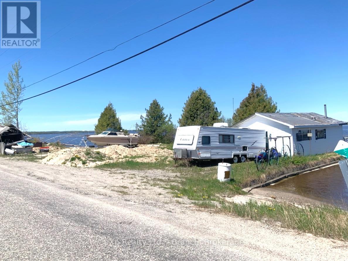 7650 FREDERICK HOUSE LAKE ROAD - 9