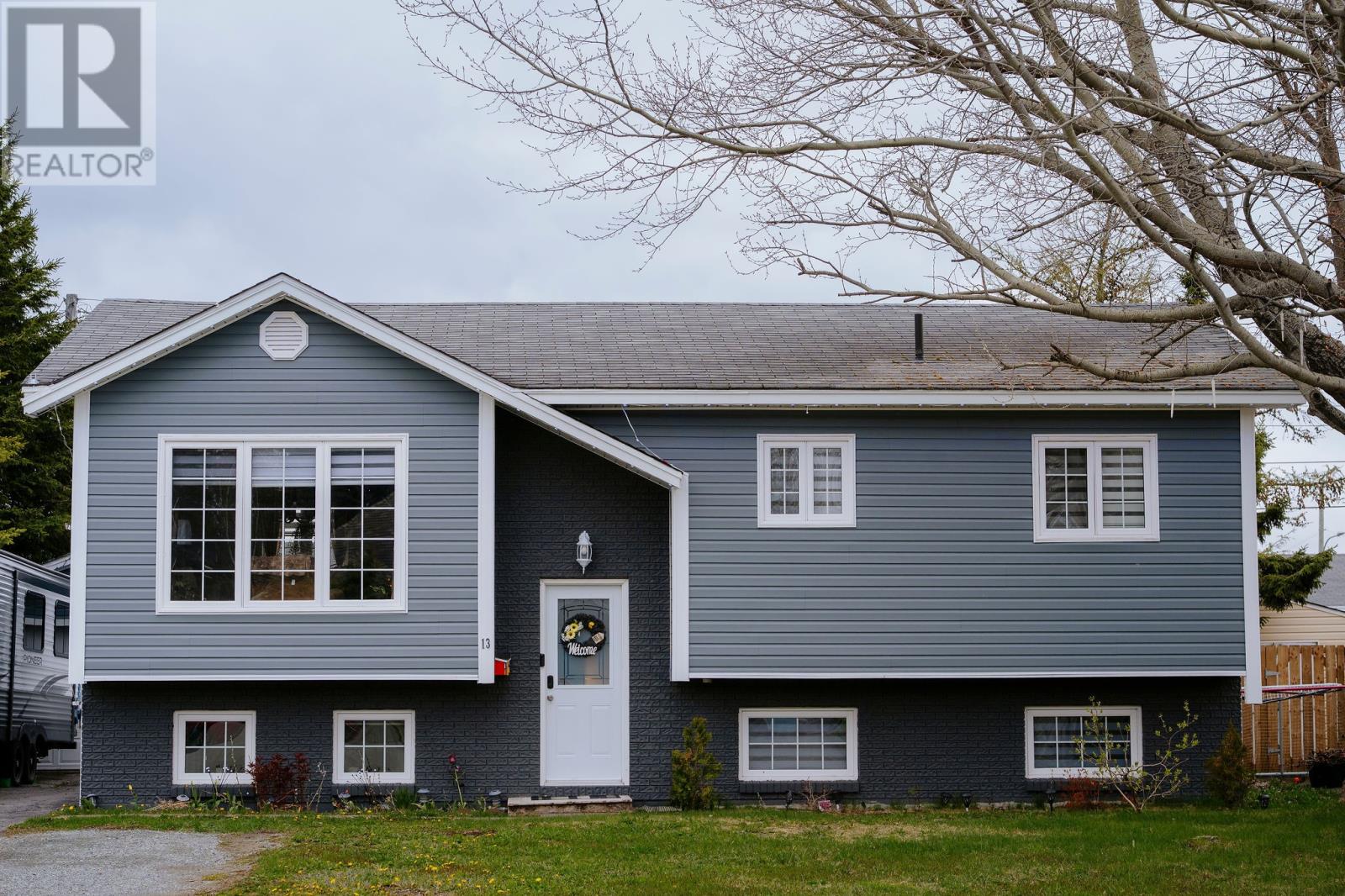 13 Lewington Place - 1