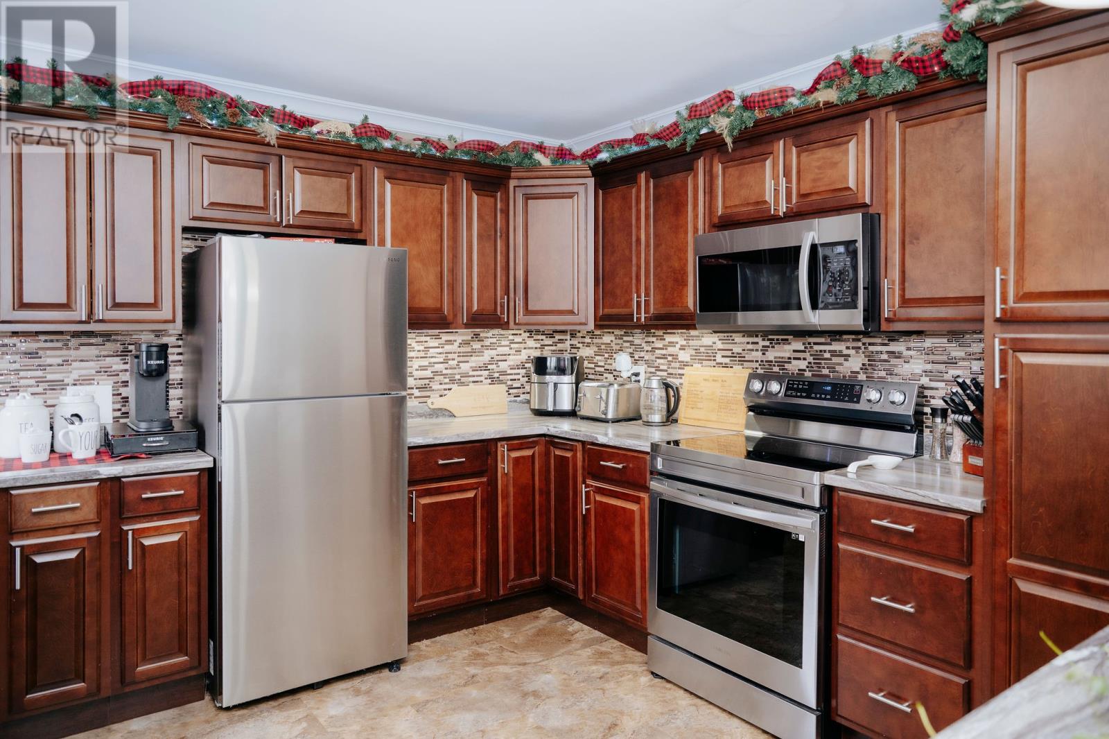 13 Lewington Place - 11