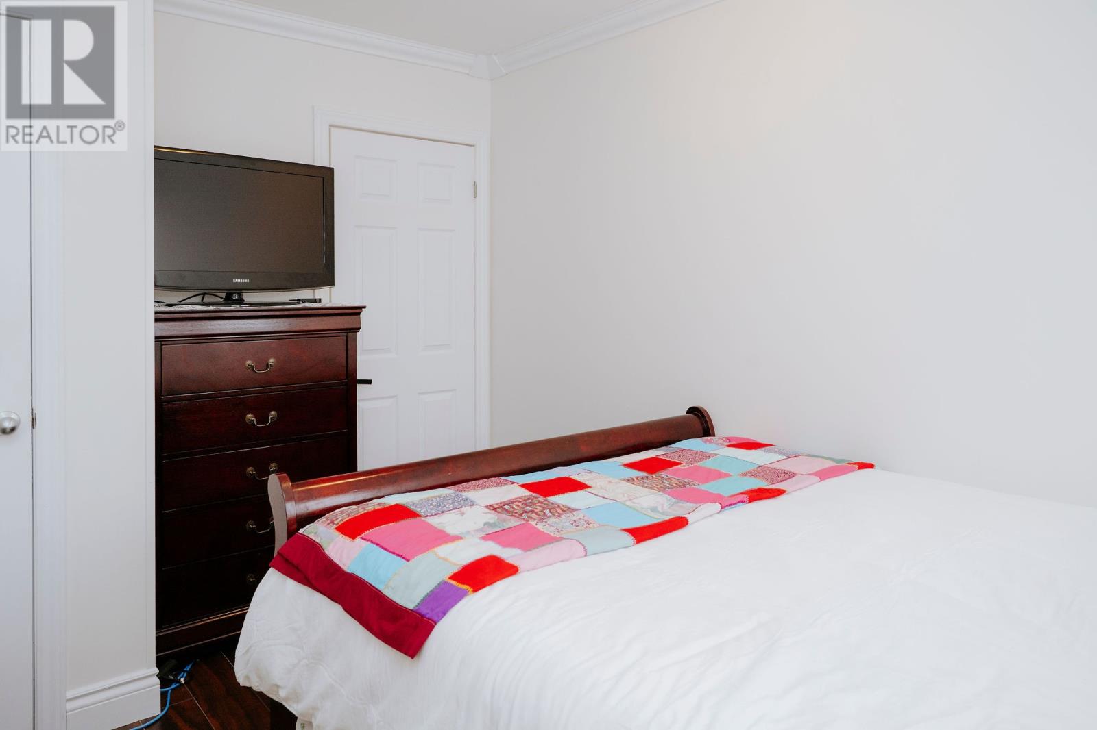13 Lewington Place - 20