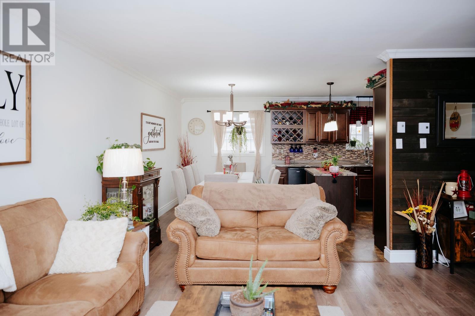13 Lewington Place - 5