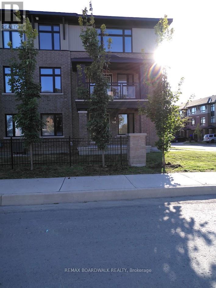 Gorgeous end unit 3 story townhouse