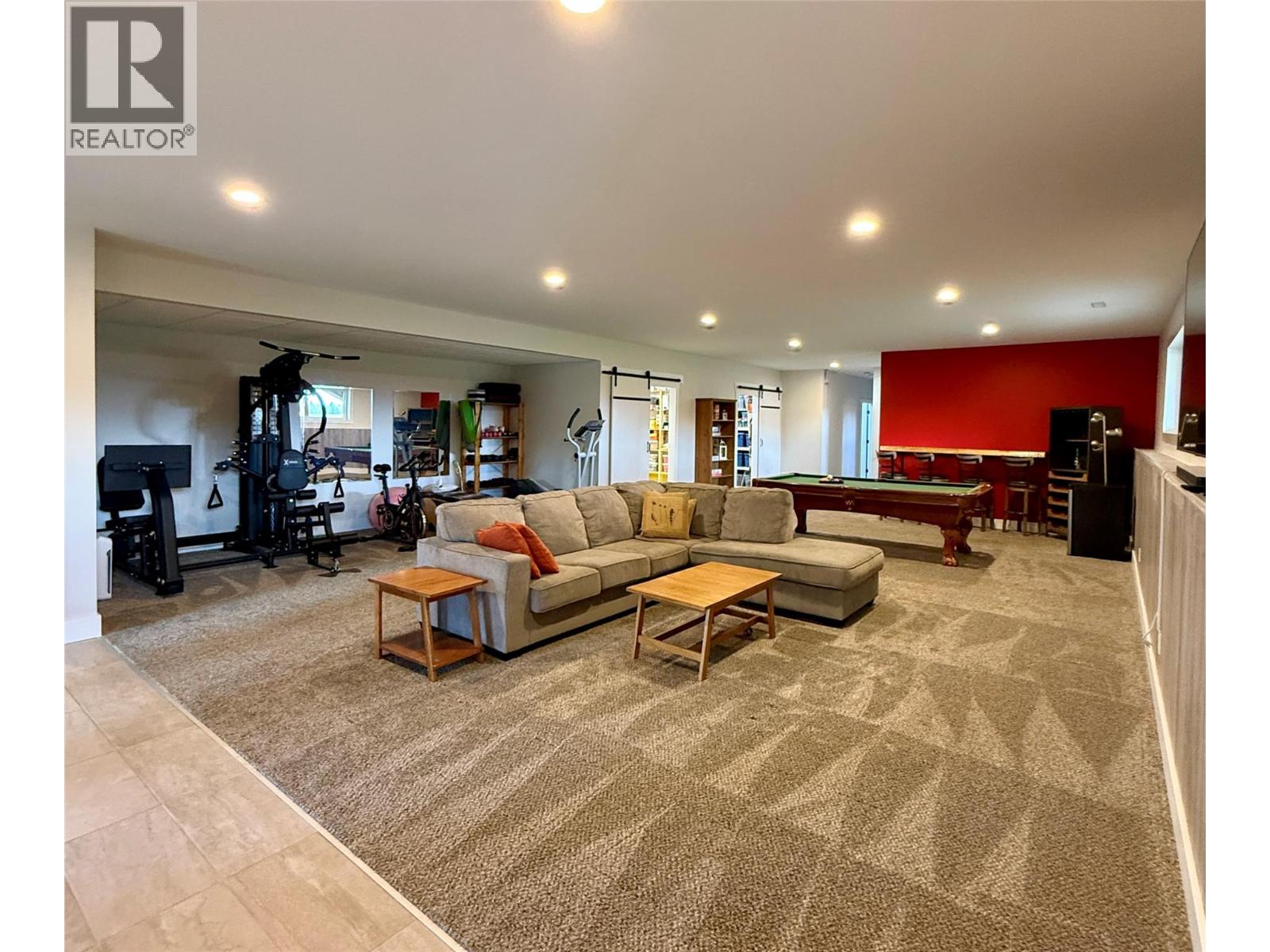 3350 PINERIDGE Road - 33