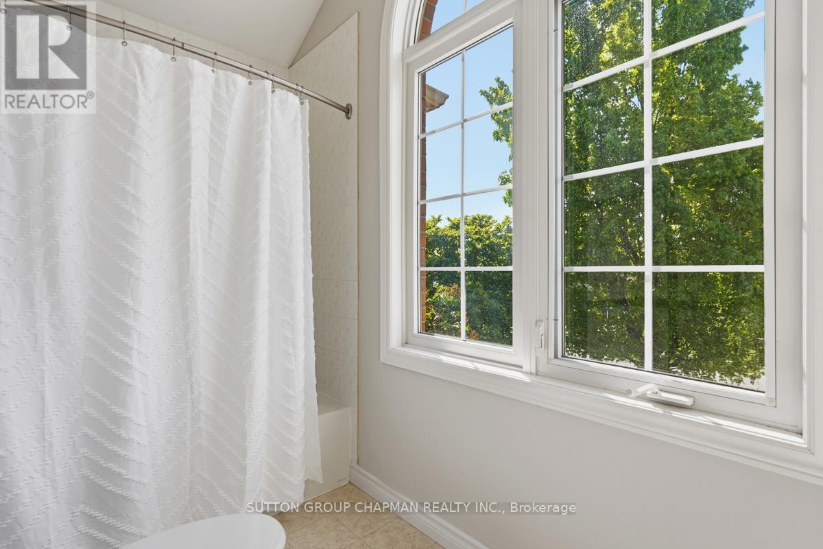 110 GREEN HEDGE LANE - 37