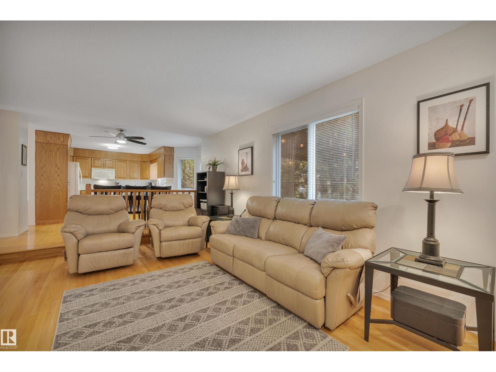 10219 174 AV NW - 16