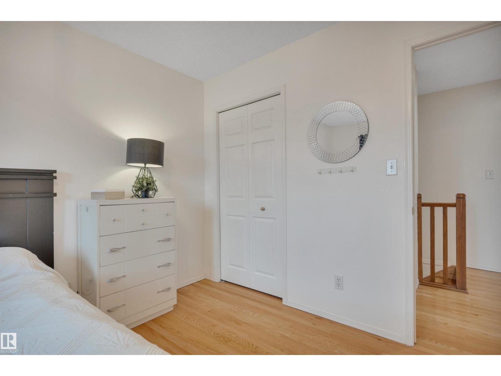 10219 174 AV NW - 35