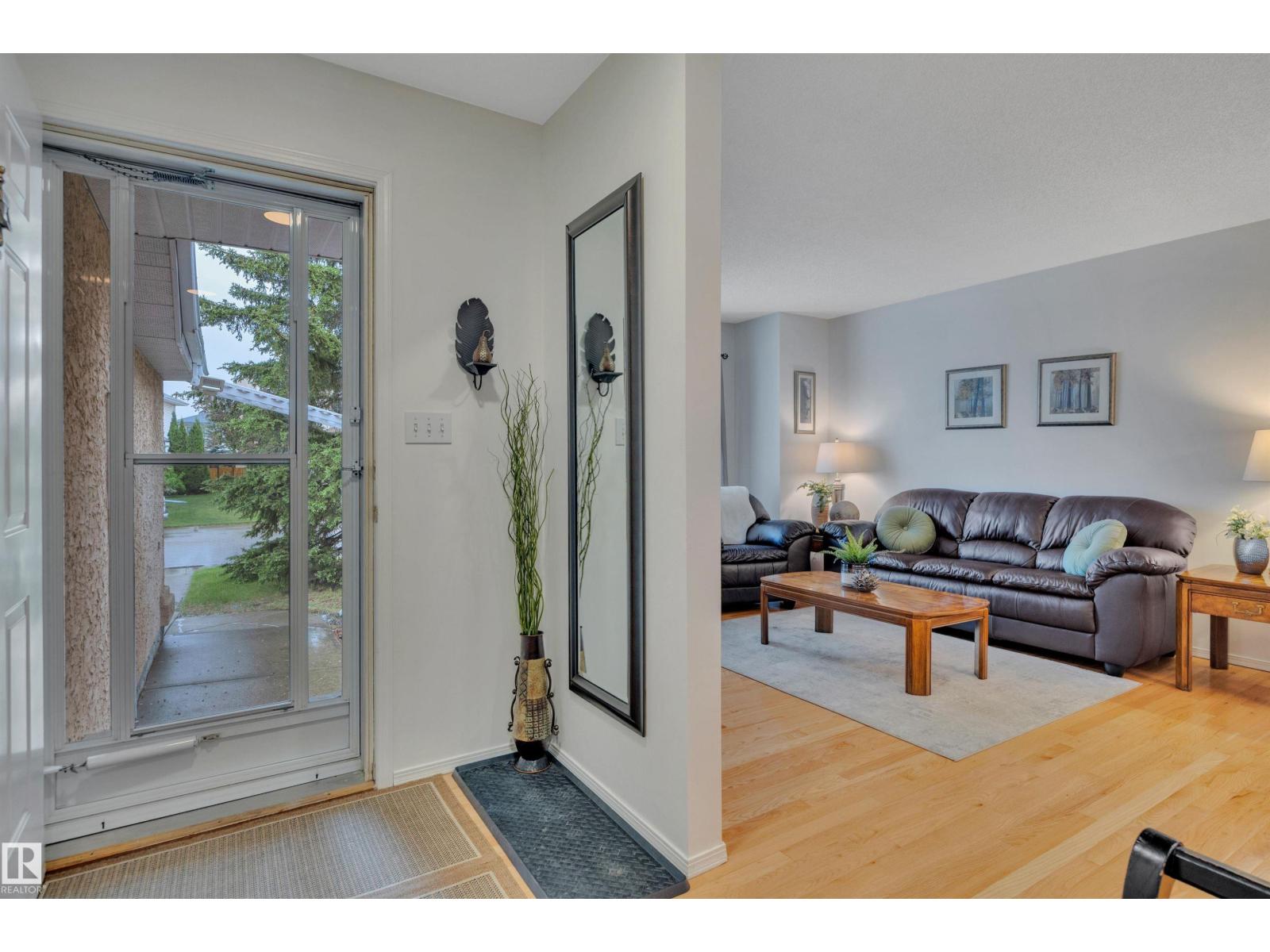 10219 174 AV NW - 4