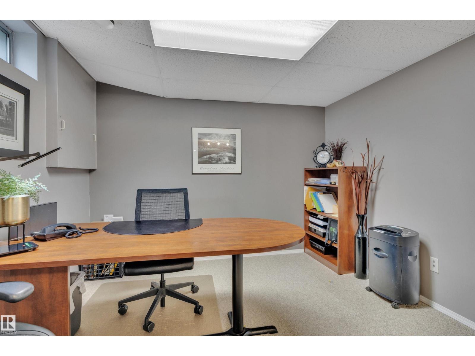 10219 174 AV NW - 44