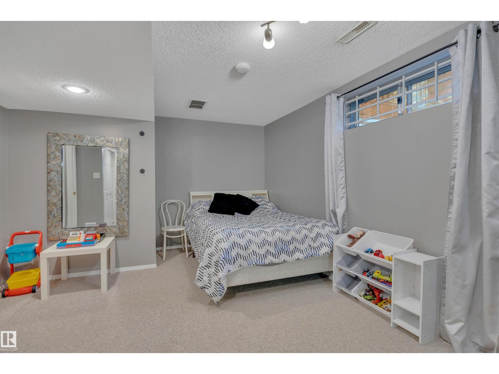 10219 174 AV NW - 48