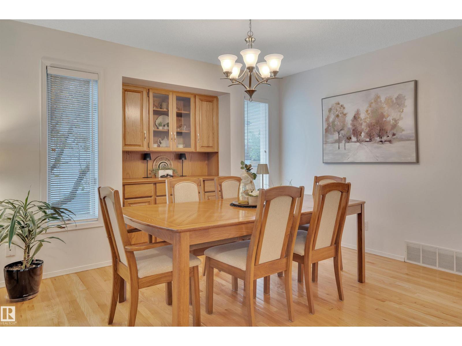 10219 174 AV NW - 9