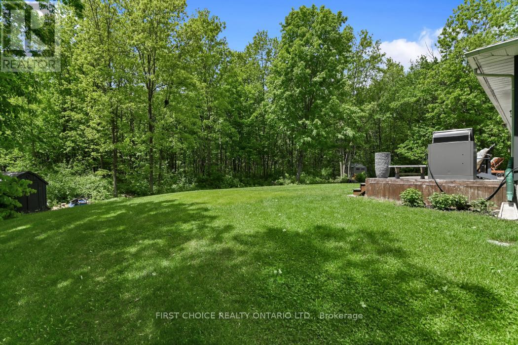 6 SOUTH POINT DRIVE - 27
