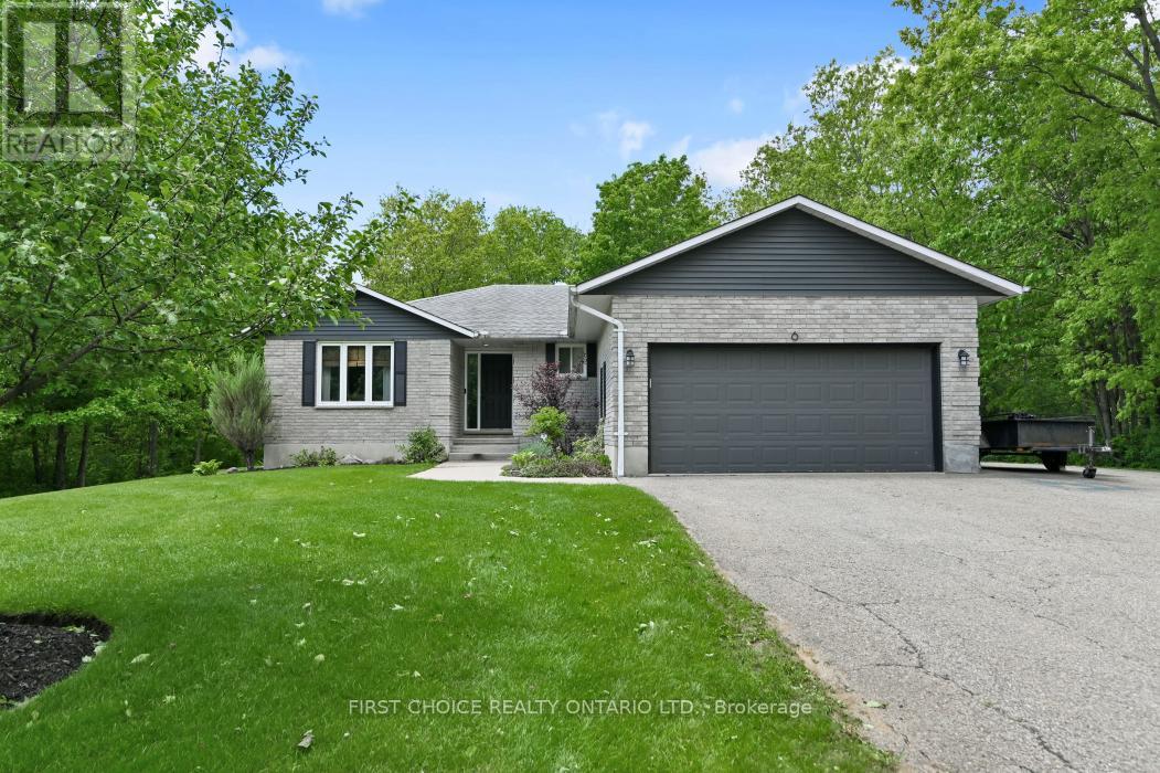 6 SOUTH POINT DRIVE - 28