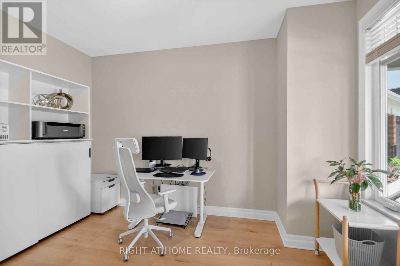 198 GRAINSTONE WAY - 7