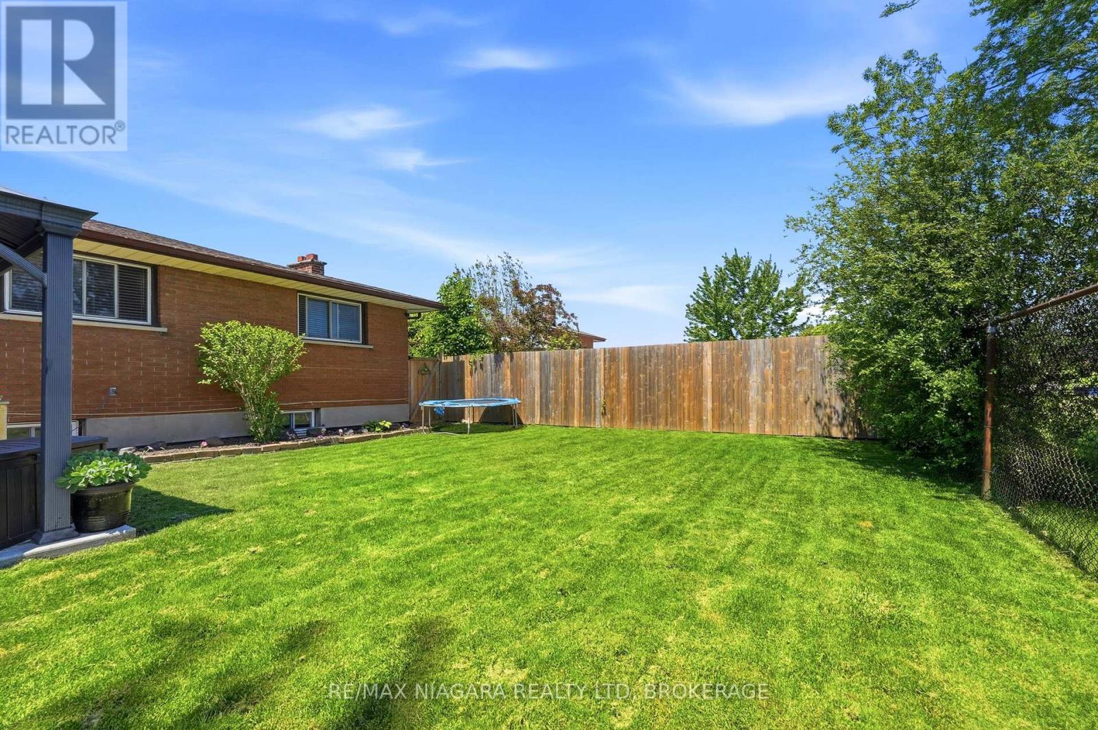 230 WELLINGTON STREET - 31