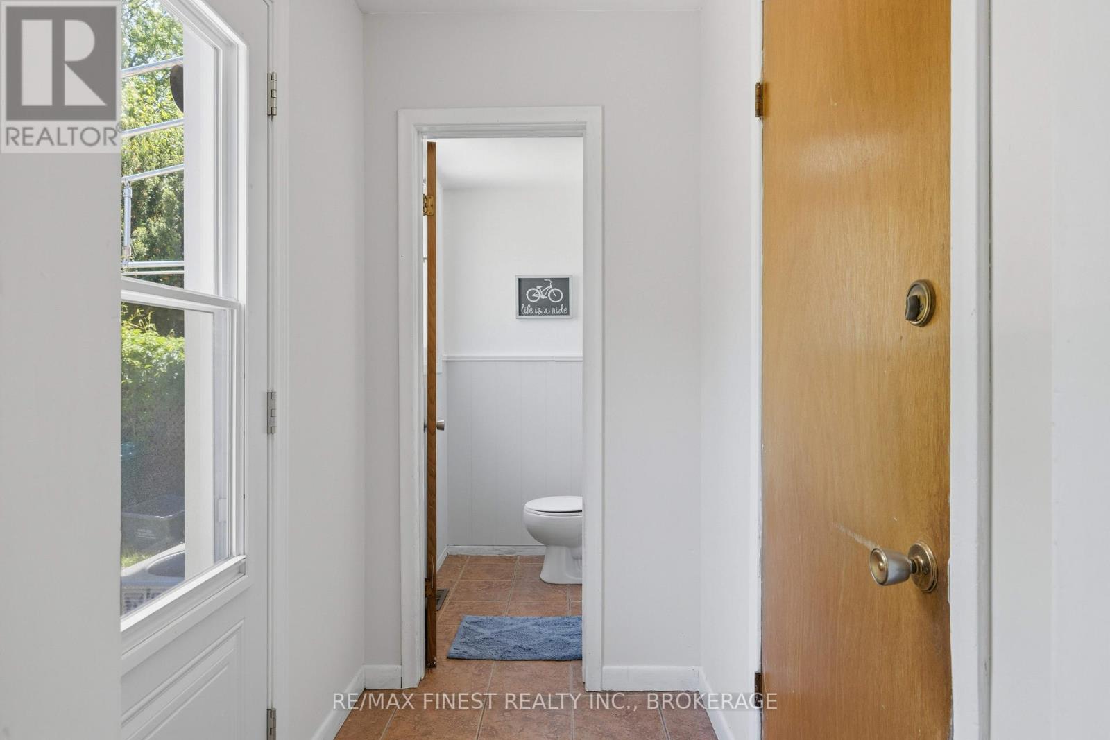 337 AVENUE ROAD - 30