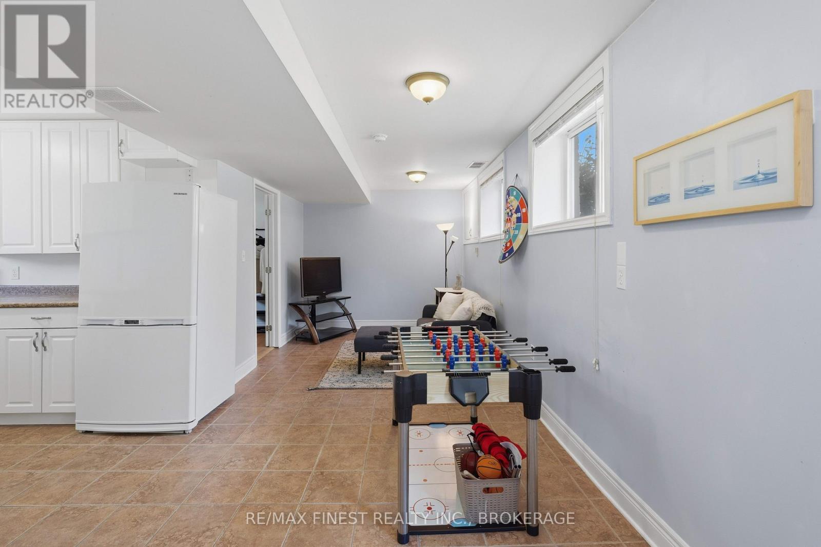 337 AVENUE ROAD - 39