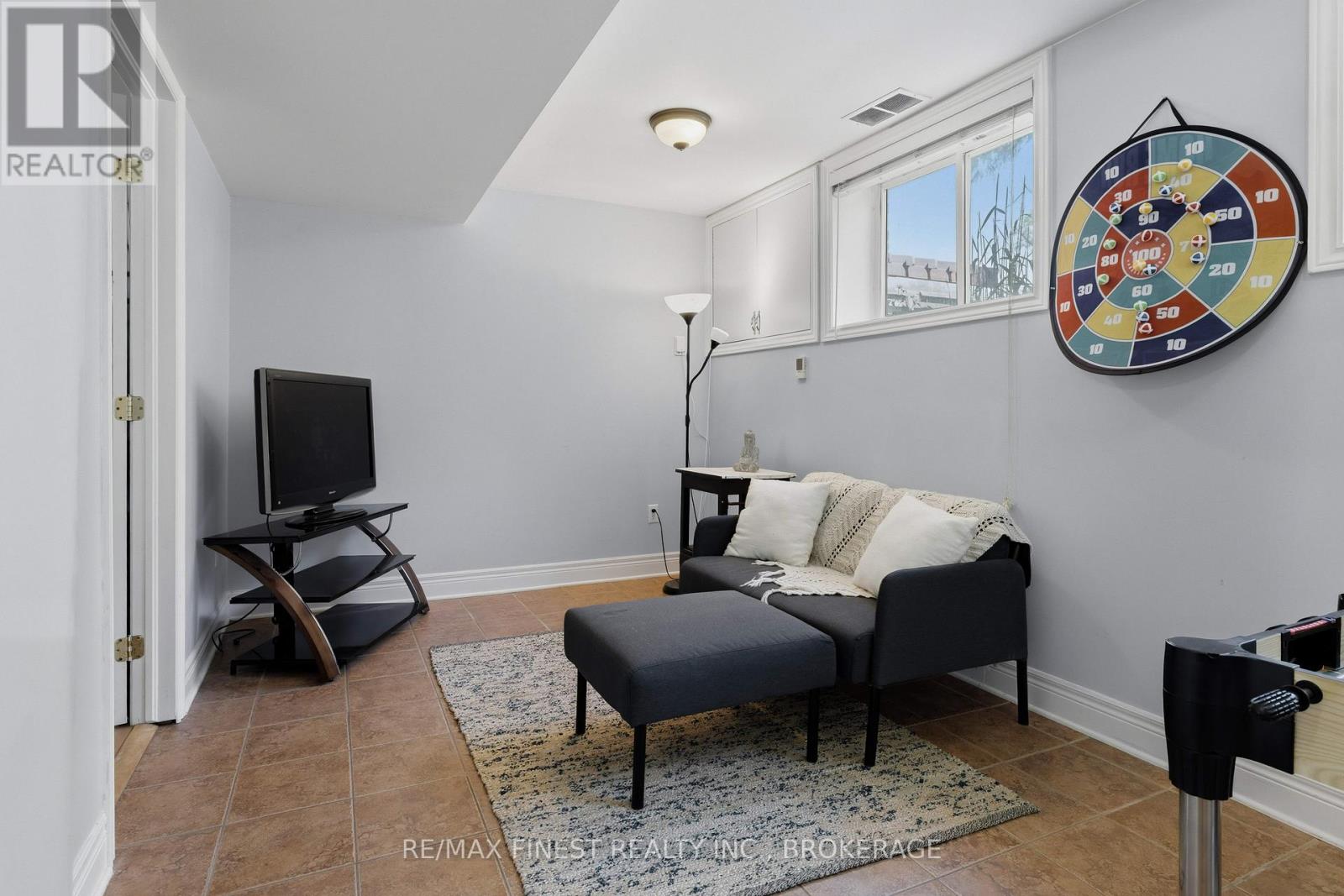 337 AVENUE ROAD - 40