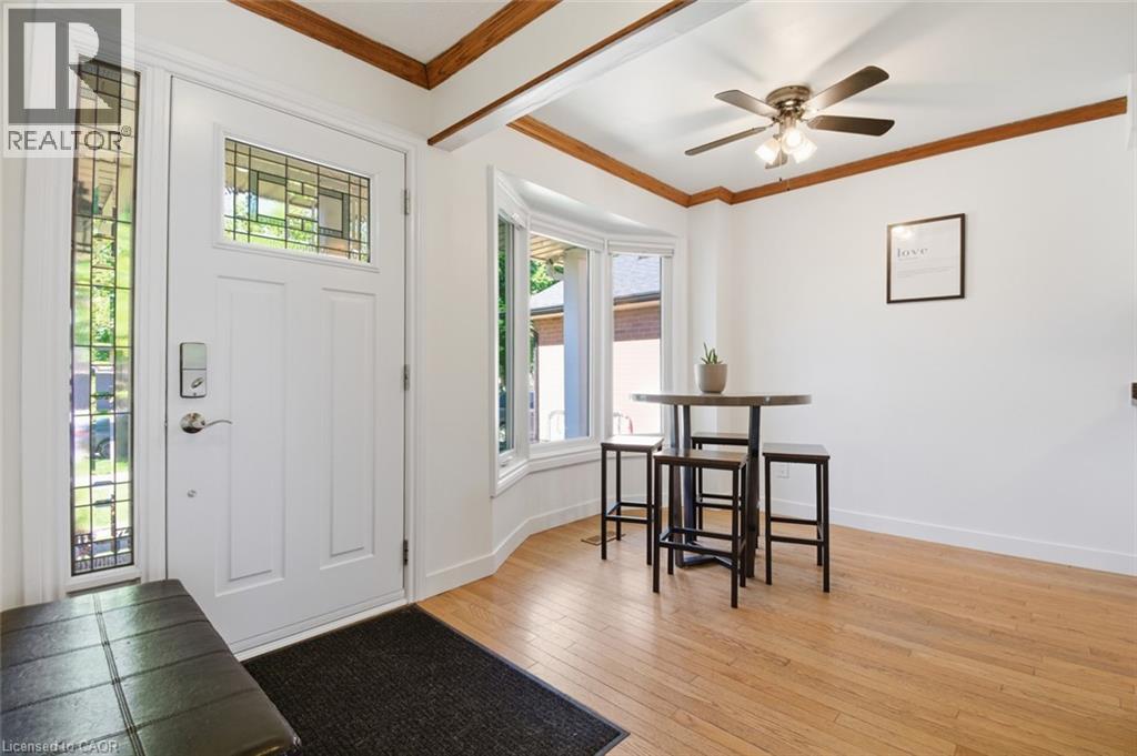 54 MERRITT Crescent - Image 3