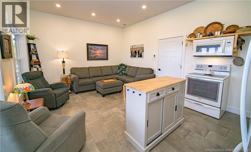 97 Lyndsay Lane - 11