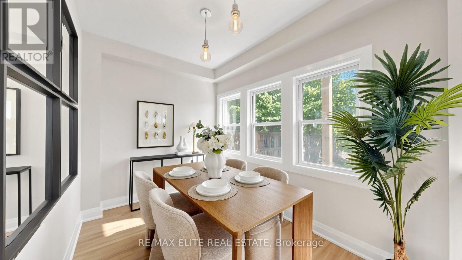 Listing photo of 9 WOODFORD PARK ROAD