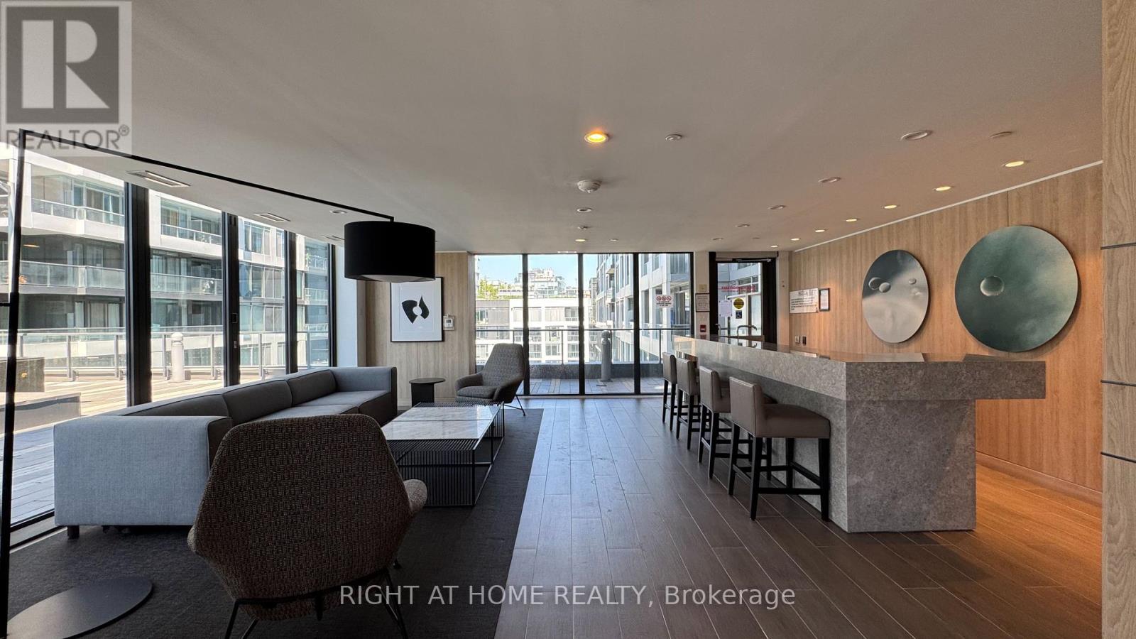 #1701 576 FRONT STREET W - 43