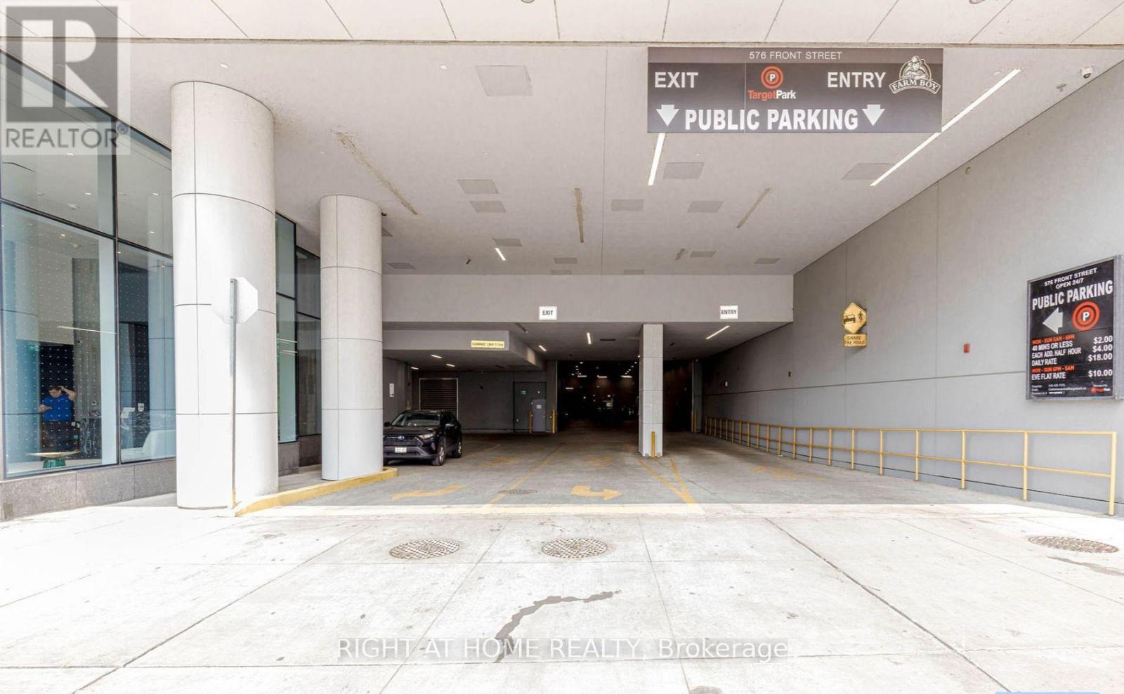 #1701 576 FRONT STREET W - 45
