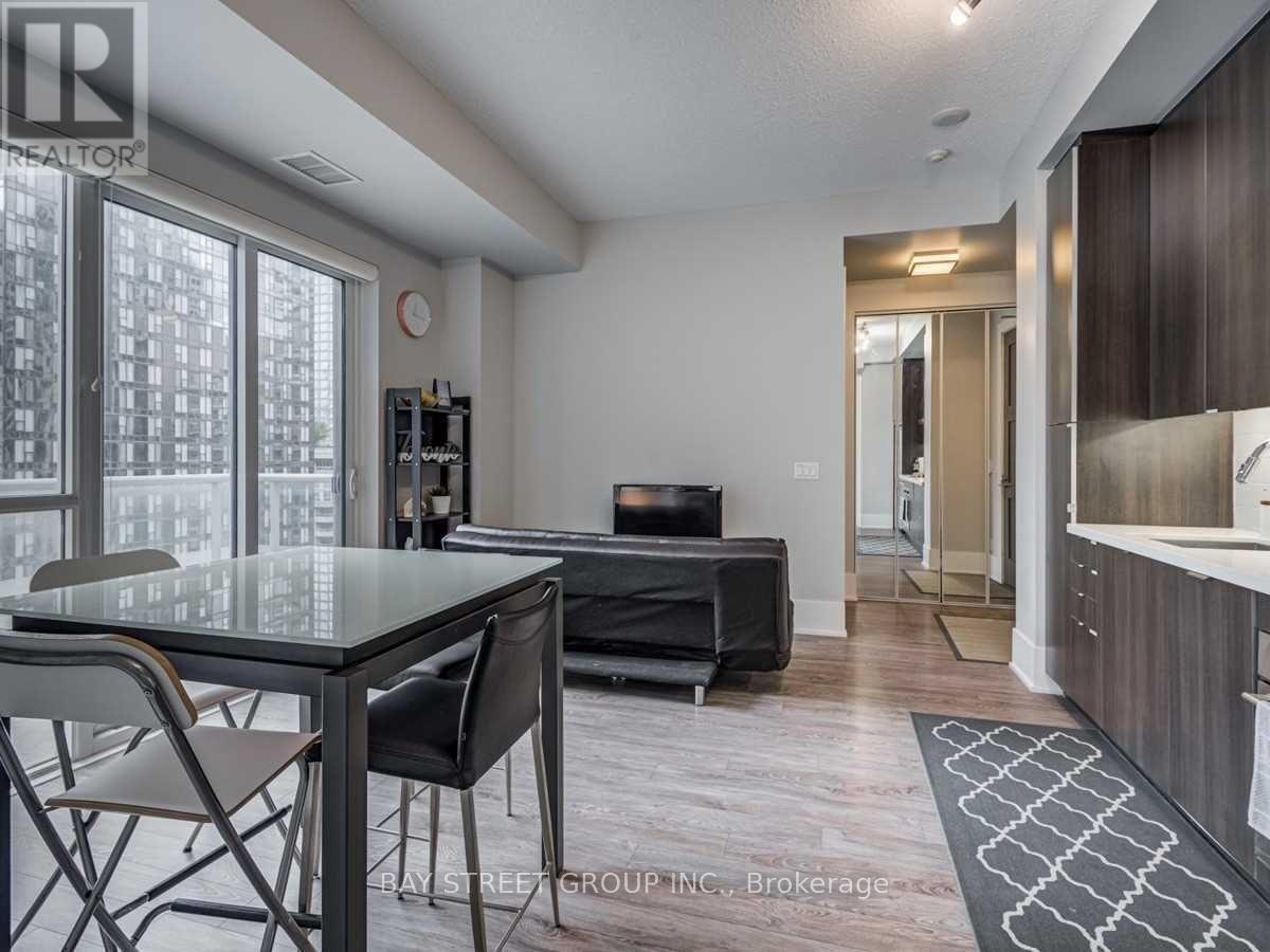 #1117 20 JOHN STREET - 9