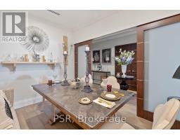 Family room - 5003 - 180 University Avenue, Toronto, ON M5H0A2 Photo 9