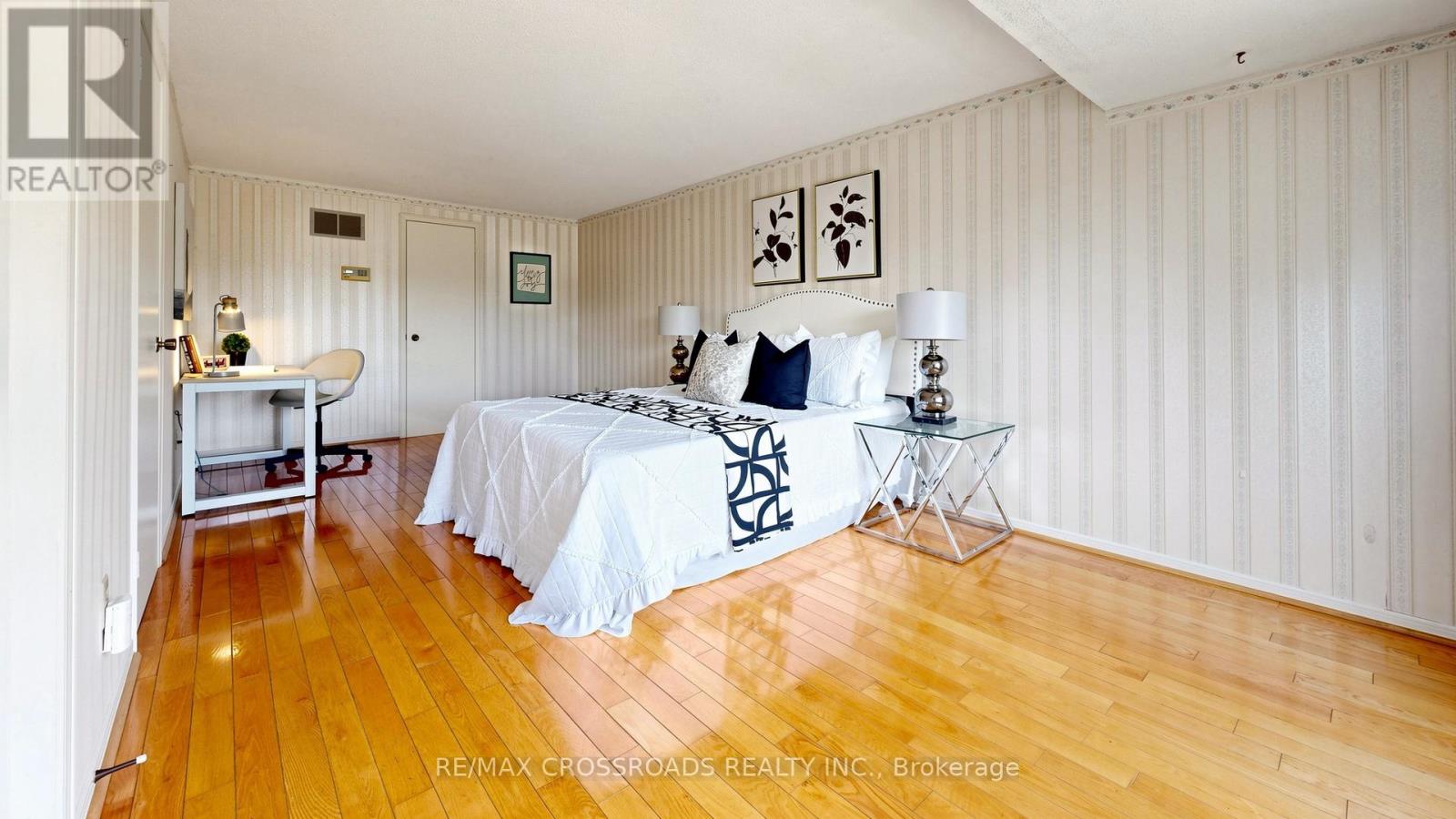 140 GOLDHAWK TRAIL - 20