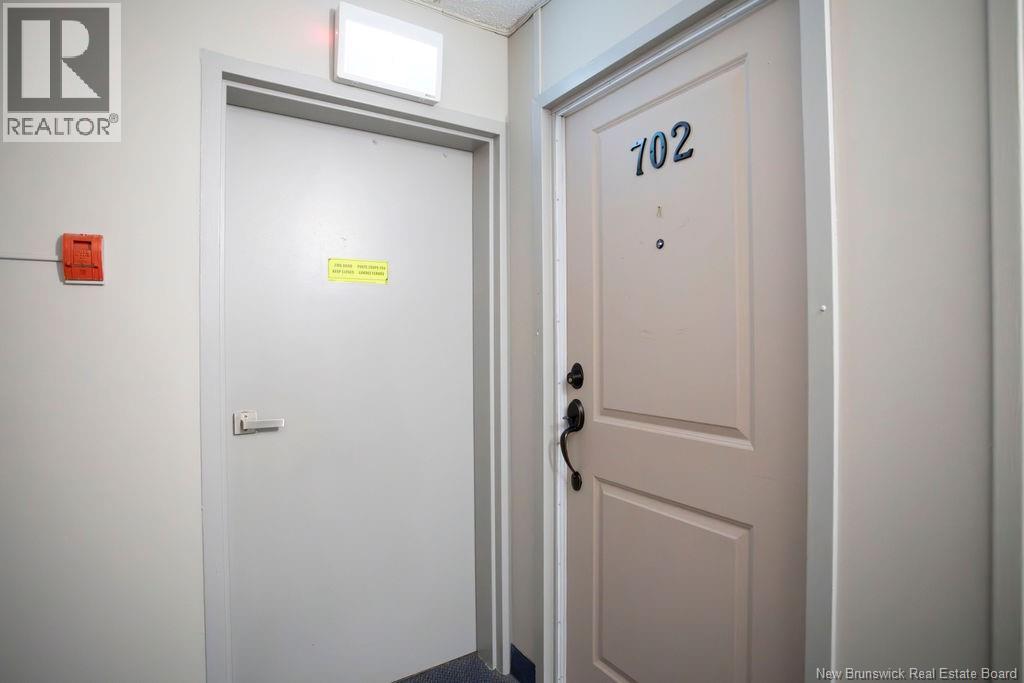 #702 310 Woodward Avenue - 29