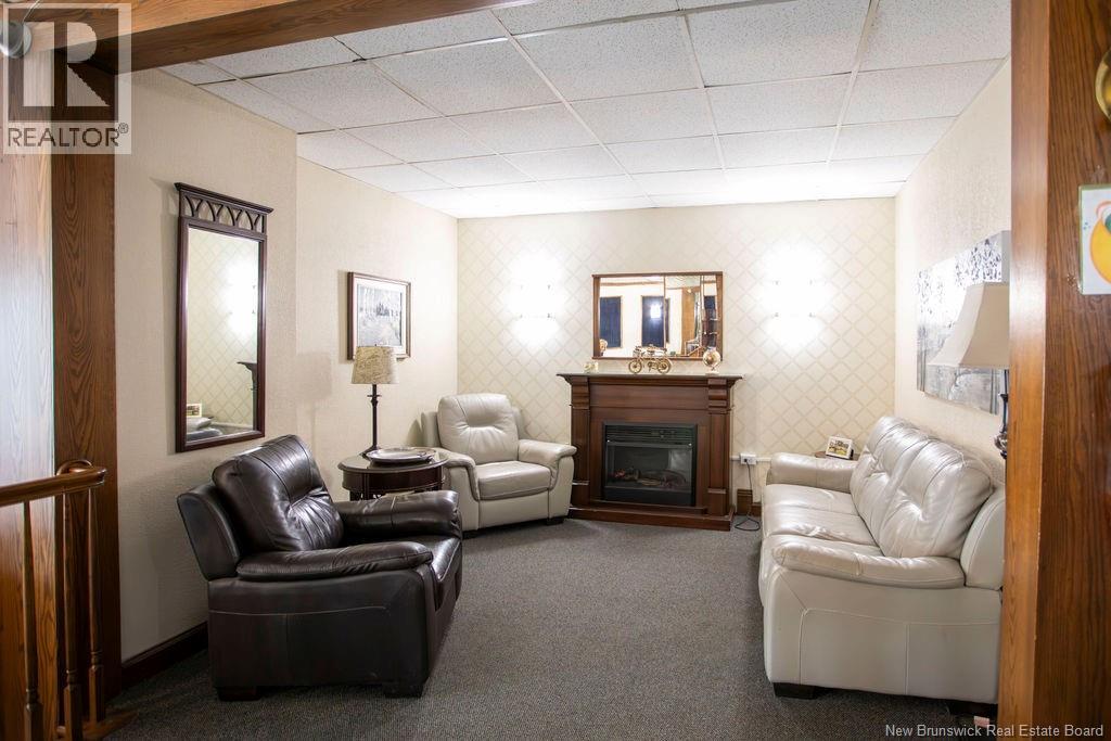 #702 310 Woodward Avenue - 34