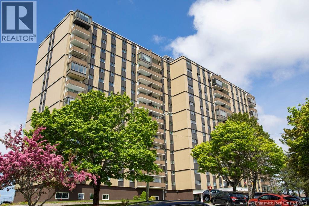 #702 310 Woodward Avenue - 35