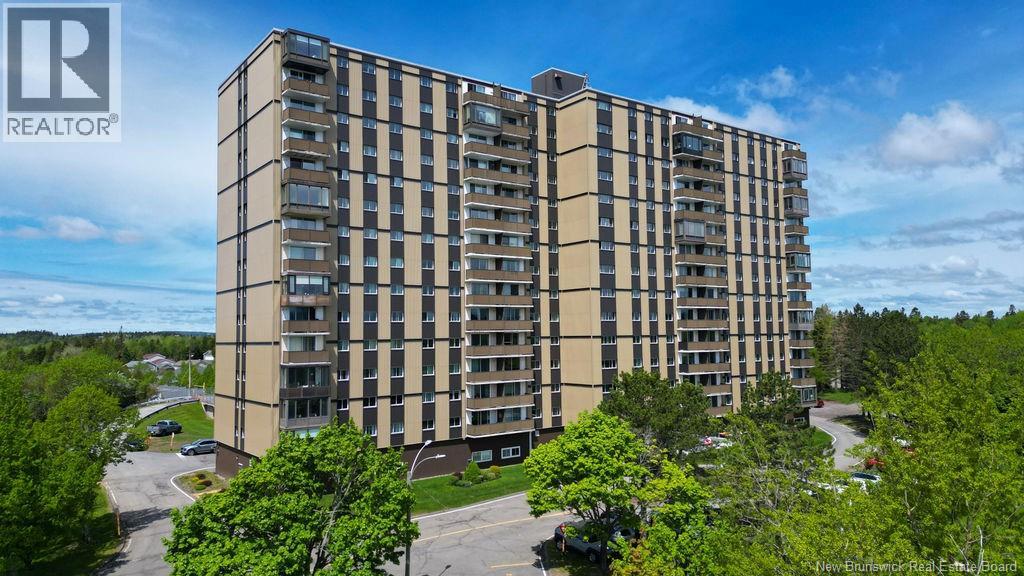 #702 310 Woodward Avenue - 40