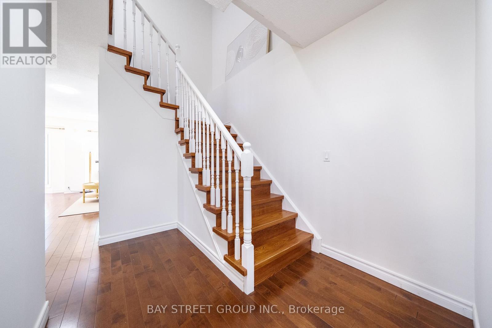 27 VANESSA ROAD - 16