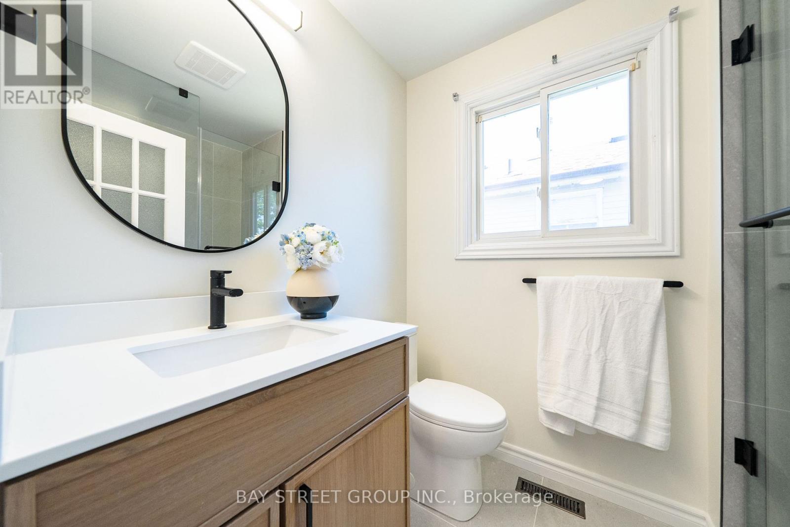 27 VANESSA ROAD - 24