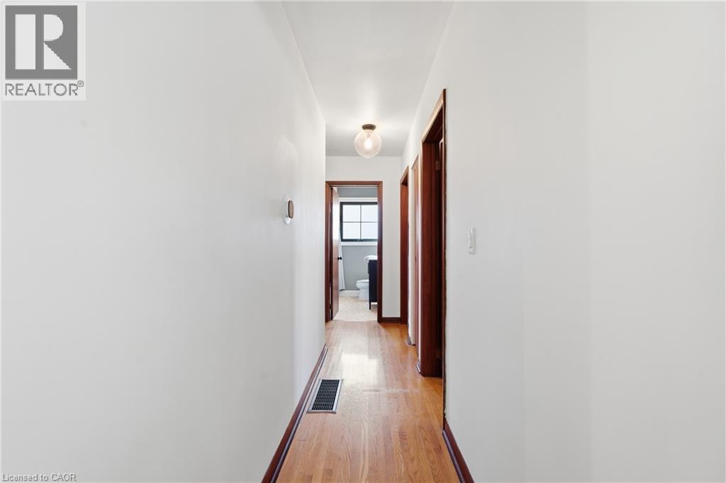 4-bedroom home for sale at 6 MCCAMMON Street, Paris ON · photo 16 of 47
