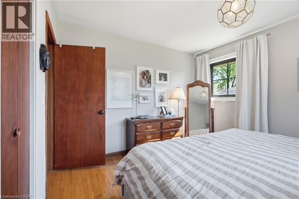 4-bedroom home for sale at 6 MCCAMMON Street, Paris ON · photo 18 of 47