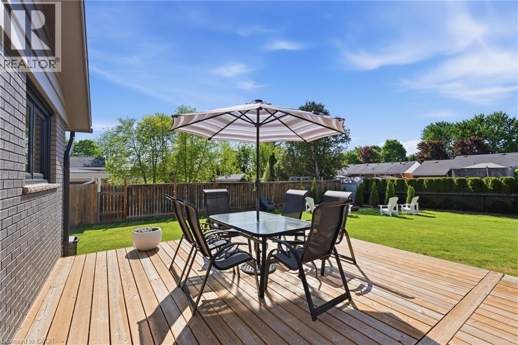 4-bedroom home for sale at 6 MCCAMMON Street, Paris ON · photo 37 of 47