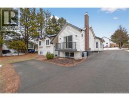 1828 Amirault Street, photo 4