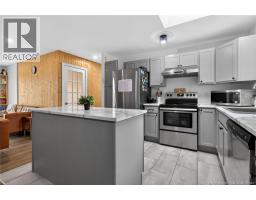1828 Amirault Street, photo 2