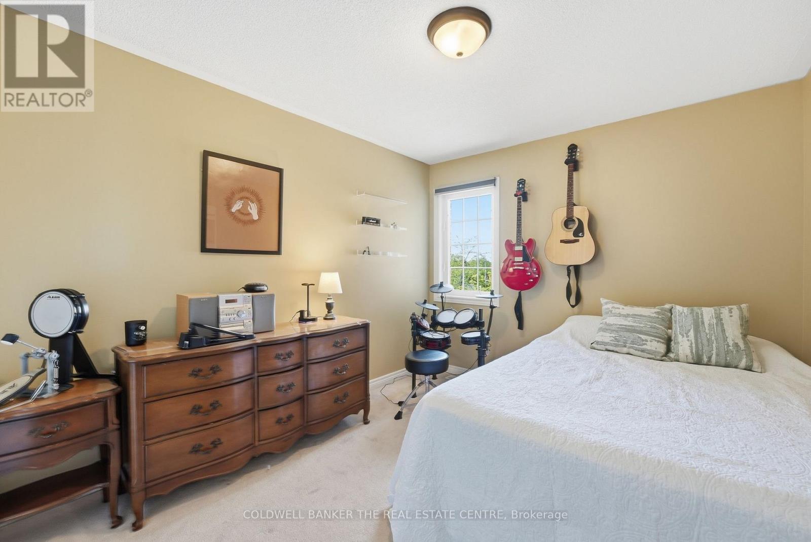 11 CRANNYFIELD DRIVE - 20