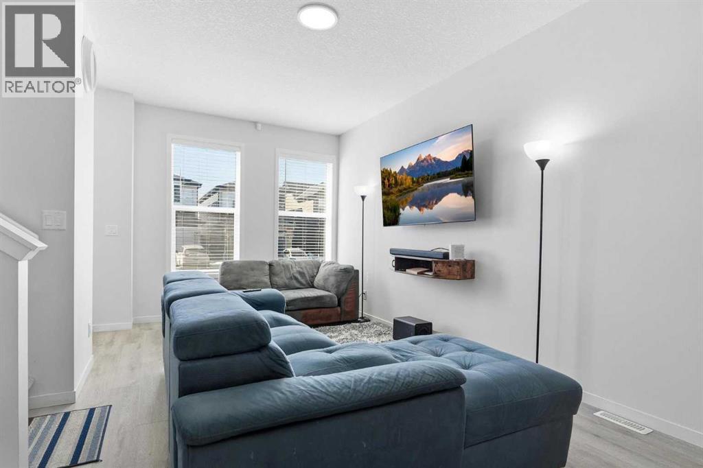 200 Corner Meadows Way NE - photo 2